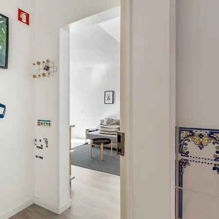 Amazing Views From Terrace 2bed In Ajuda Sleeps 6 *